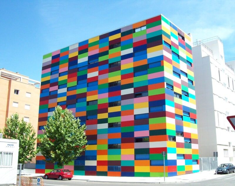 رنگ در ساختمان